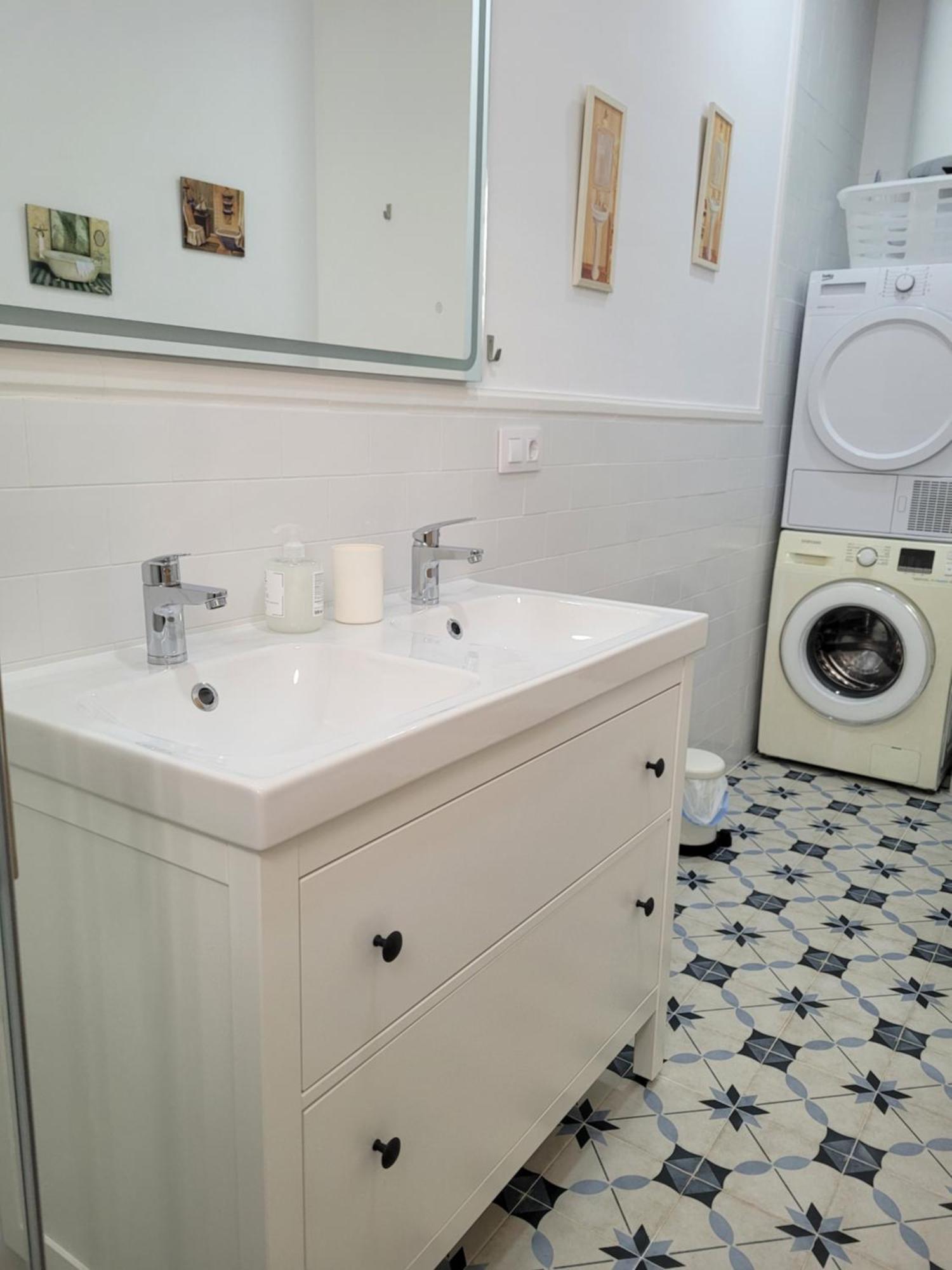 Apartamento Con Wifi, Patio Y Garaje Privado Алькала-де-Гуадаїра Екстер'єр фото